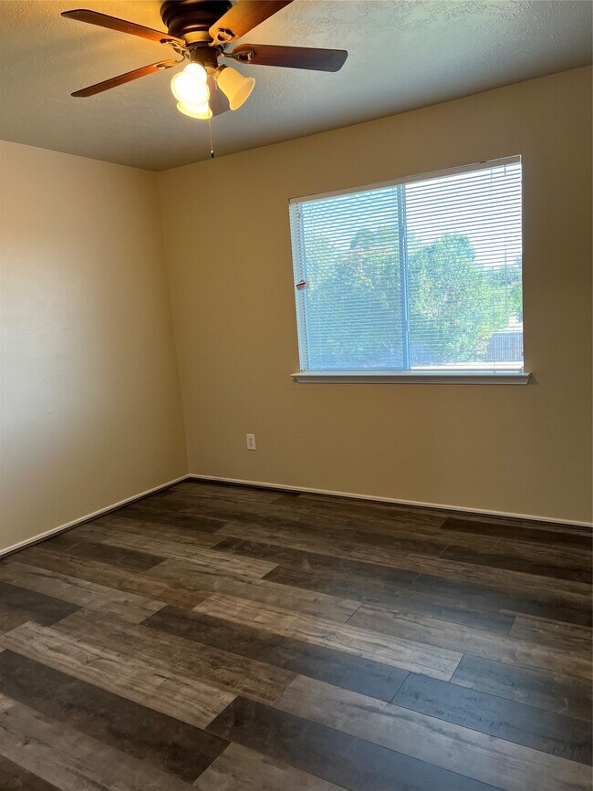 Building Photo - 819 Citation Dr