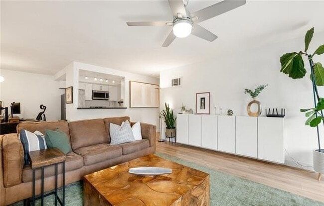 Building Photo - 110 N 2nd Ave