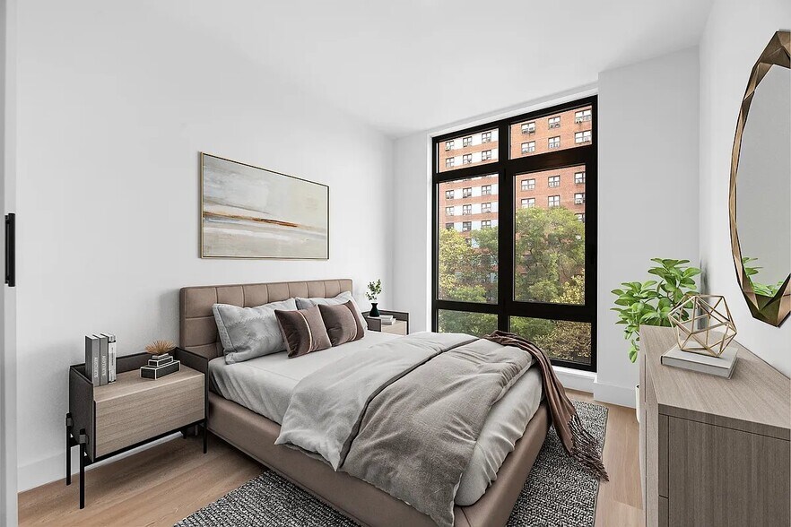 Primary Photo - 63 Pitt St