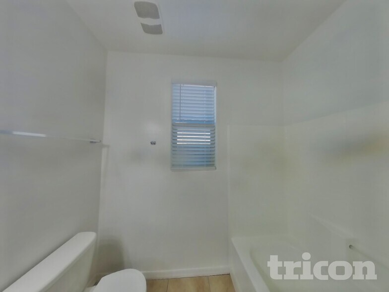 Building Photo - 34953 N Open Range Dr