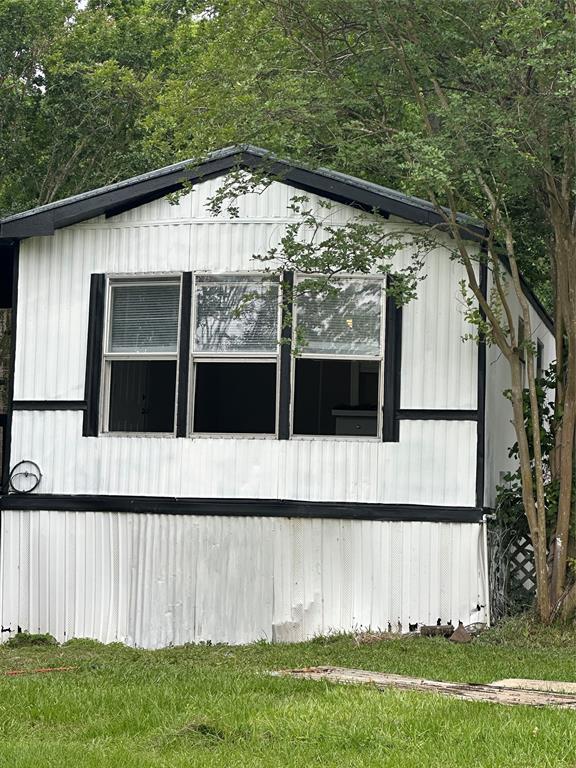 Building Photo - 380 Shawnee Dr
