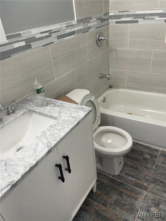 Building Photo - 260 Stevens Ave