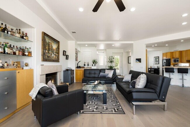 Building Photo - 78695 Castle Pines Dr
