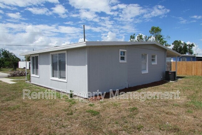 Building Photo - 401 Palmetto Dr
