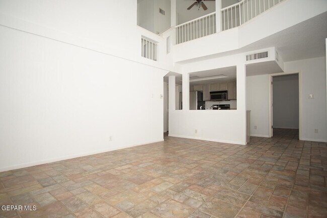 Building Photo - 6040 Los Siglos Dr
