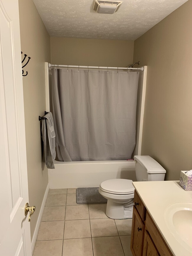 Building Photo - 7833 Andee Ln