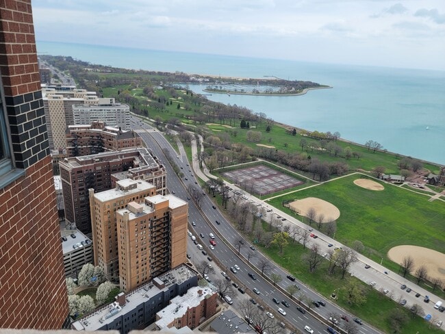 Building Photo - 3660 N Lake Shore Dr