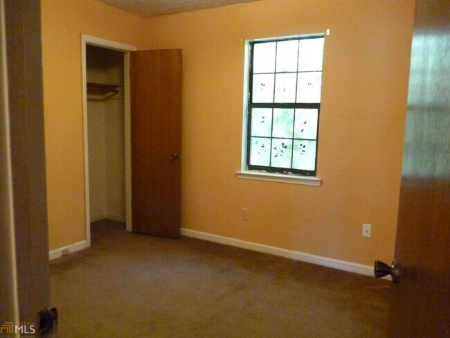Building Photo - 10283 Richfield Ct