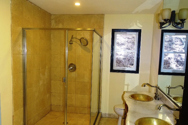 Building Photo - 5541 Shirley Ave