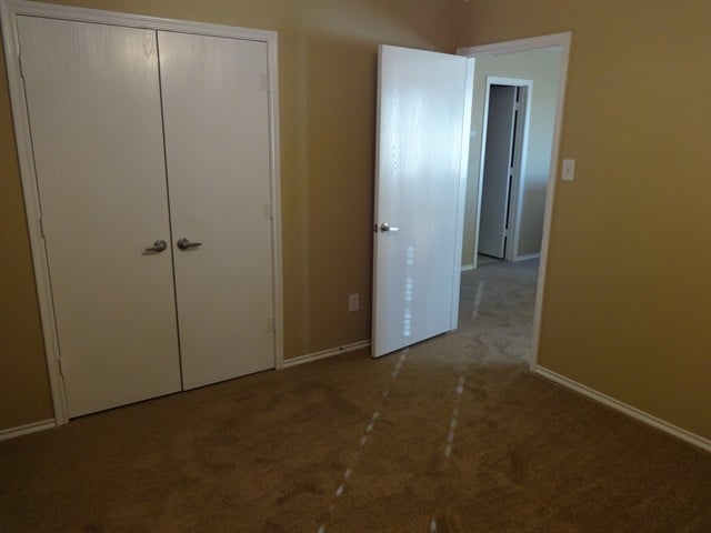 Building Photo - 6001 Melanie Dr