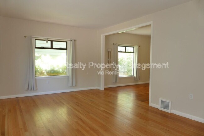 Building Photo - 1417 NW 60th St