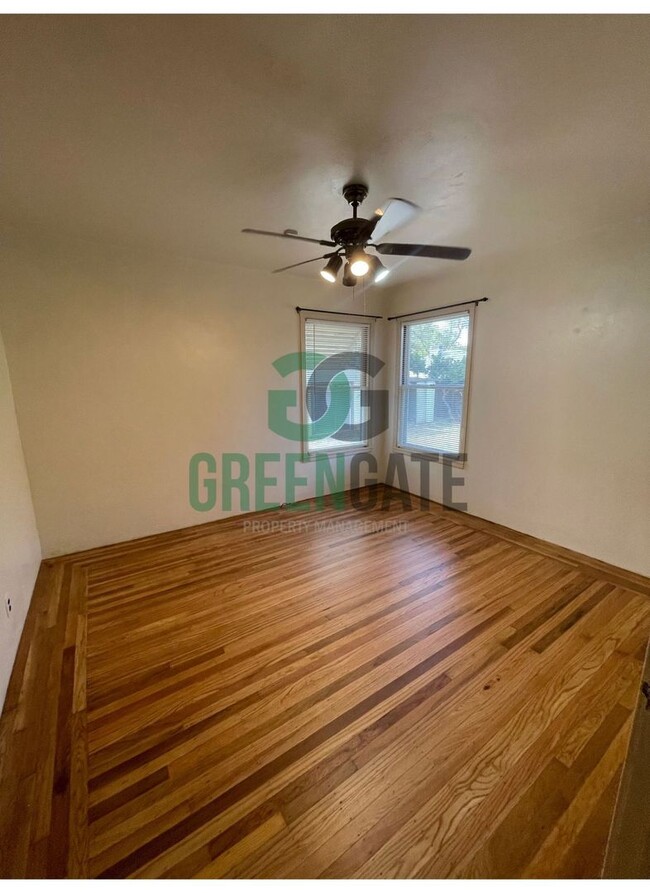Building Photo - 3 BEDROOM 1 BATH HOME IN MODESTO!!