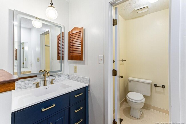 Building Photo - 4463 Briton Cir