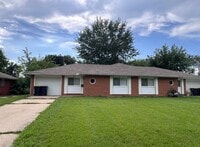 Building Photo - Charming 2Bed/1Bath Duplex
