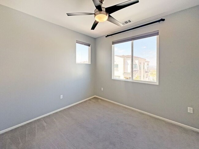 Building Photo - 1250 Paseo Sea Grass