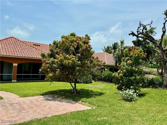 Building Photo - 1740 Ludlow Rd