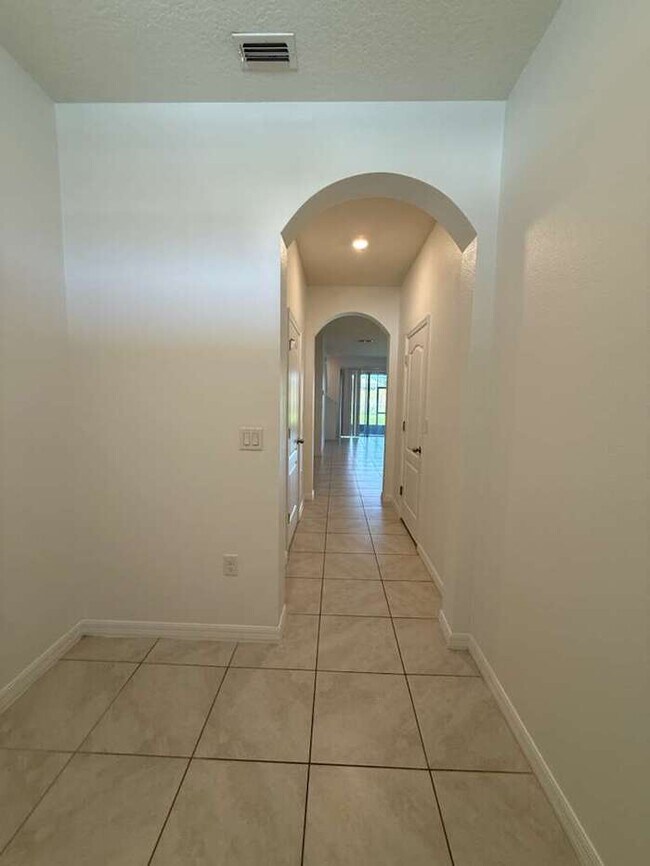 Building Photo - 170 Feltrim Reserve Blvd