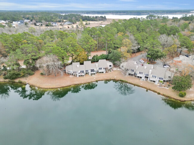 Building Photo - 7212 Windward Dr