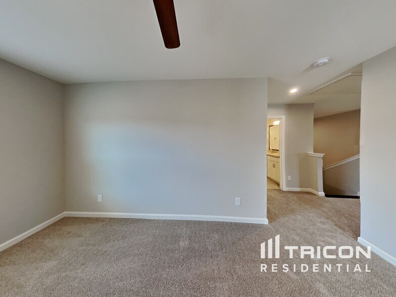 Building Photo - 4264 Socata Ct