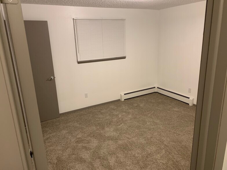 Building Photo - 3611 Butternut Dr