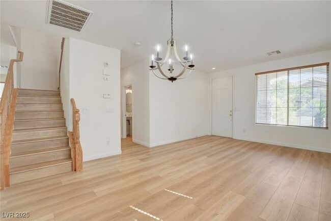 Building Photo - 10808 Wallflower Ave
