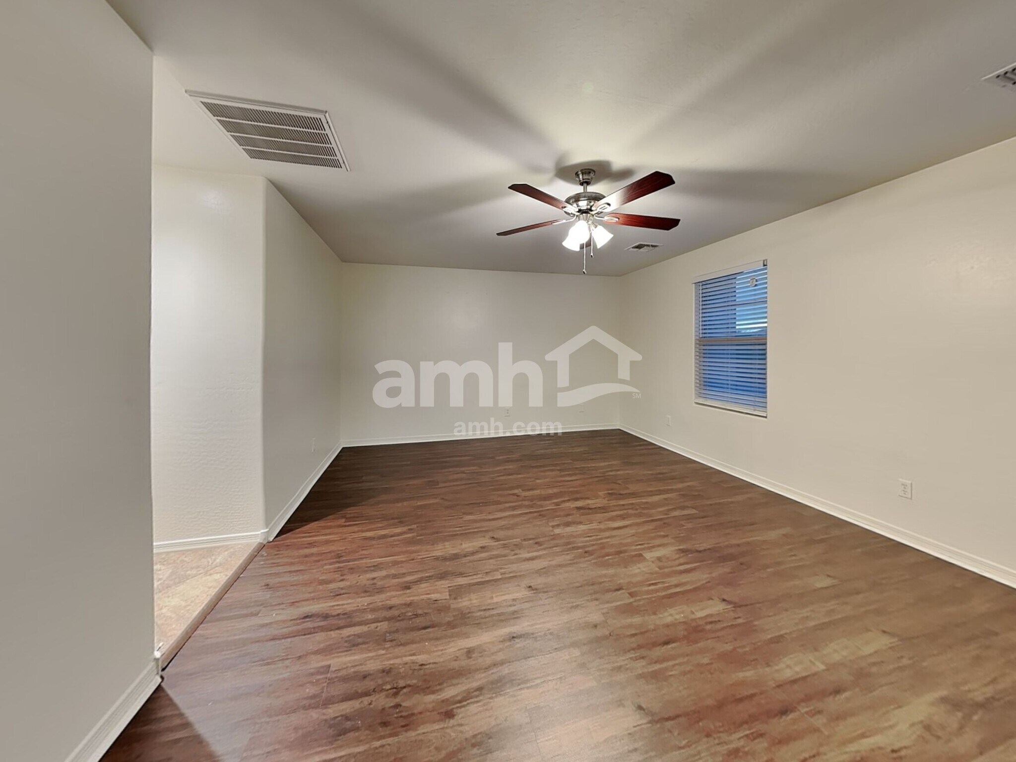 Building Photo - 4717 S Antonio