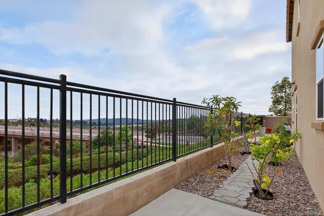 Building Photo - 1733 Artemisia Ct