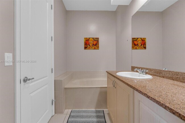 Building Photo - 8612 Buckskin Manor