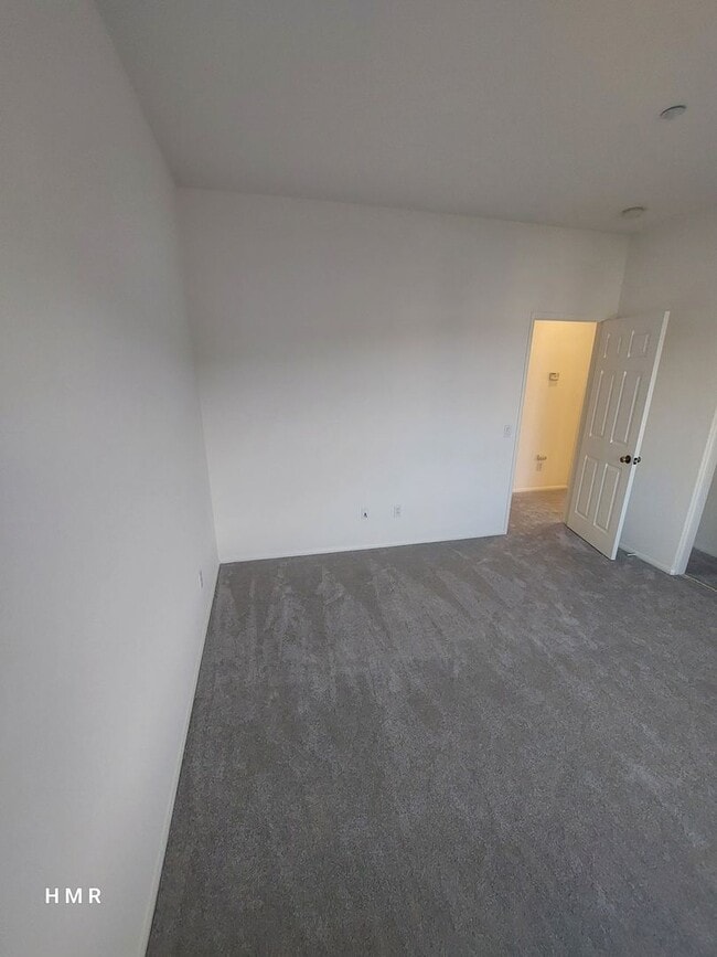 Building Photo - Stunning Two-Story Home with 4 Bedrooms an...