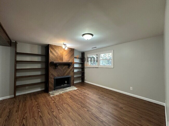 Building Photo - 6939 W 85th Ave