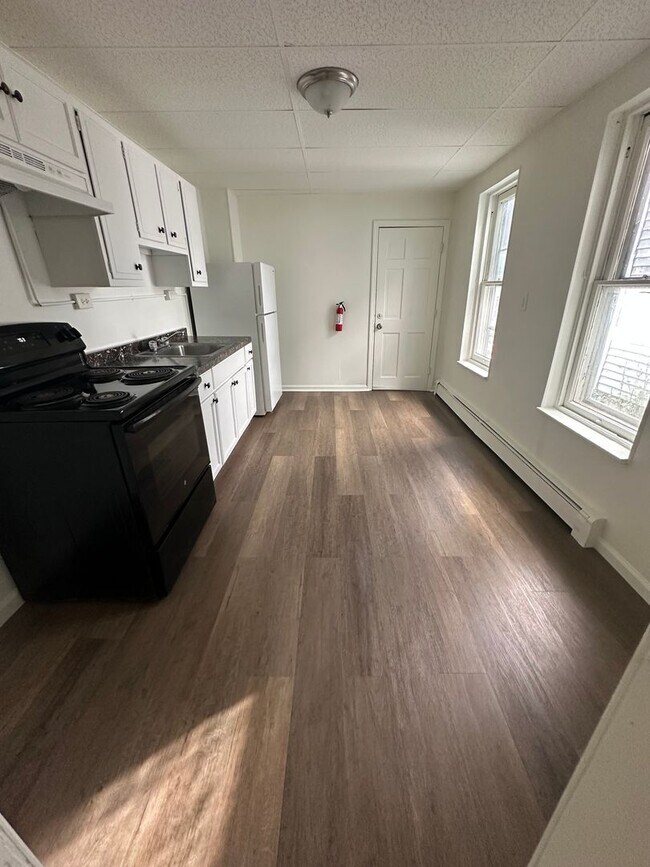 Building Photo - Beautiful 3 bedroom House for rent