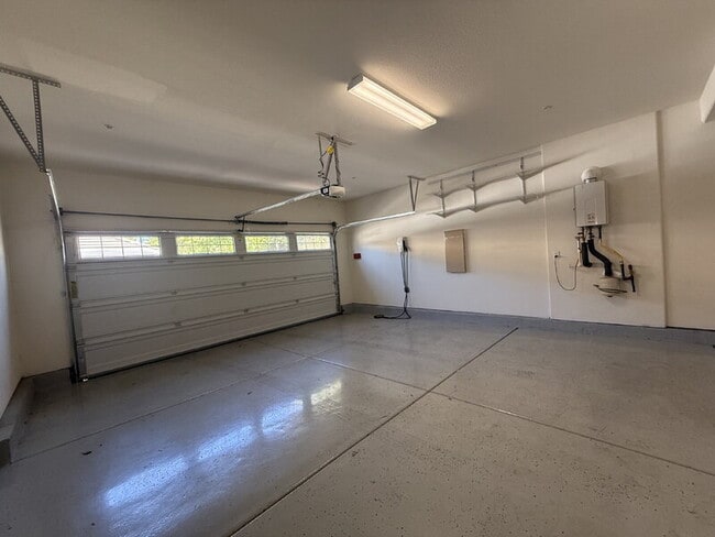 Building Photo - 3654 el Dala Ln