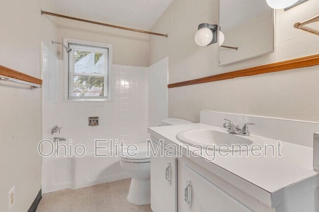 Building Photo - 49 S Burgess Ave