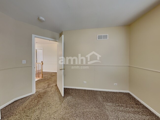 Building Photo - 1906 Landings Ct