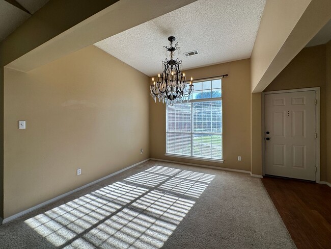 Building Photo - 2713 S.87th Drive-