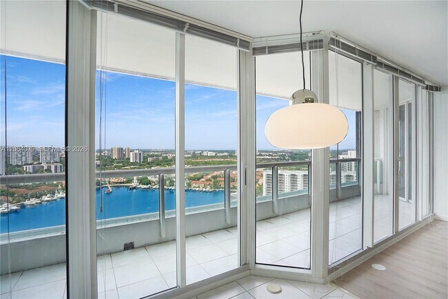 Building Photo - 21205 Yacht Club Dr
