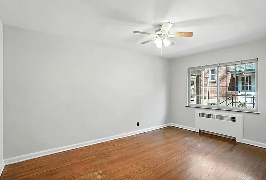 Building Photo - 6256 Rogers Park Pl