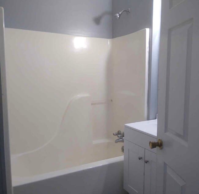 Building Photo - 212 S Bonner St