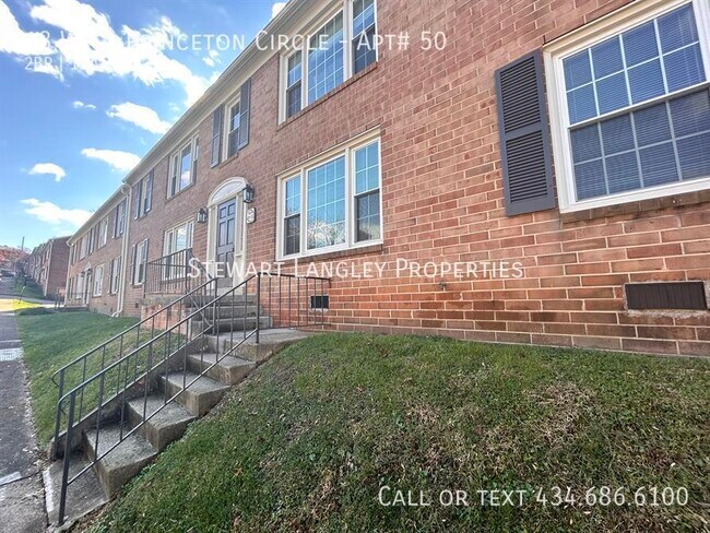 Building Photo - 18 W Princeton Cir Cir