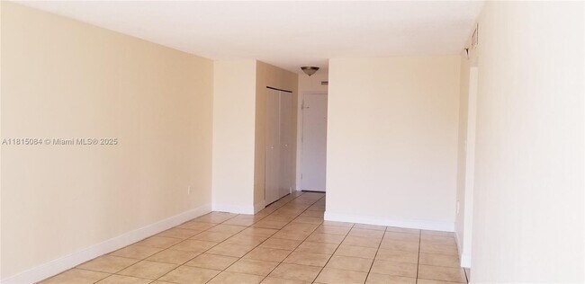 Building Photo - 1800 Sans Souci Blvd