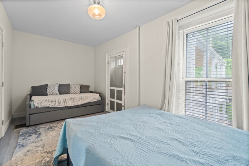 Building Photo - 83 Main St