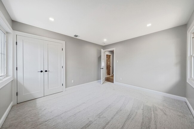 Building Photo - 1335 Stony Brook Rd