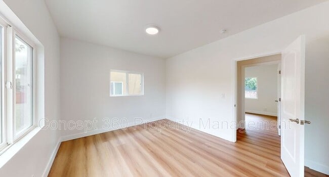 Building Photo - 1115 Pacific Ave