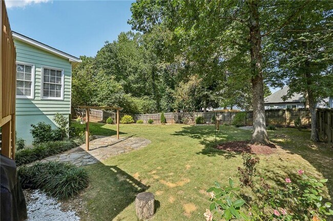 Building Photo - 760 Brand South Trail