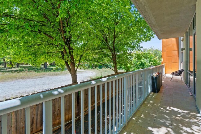Building Photo - 1600 Barton Springs Rd