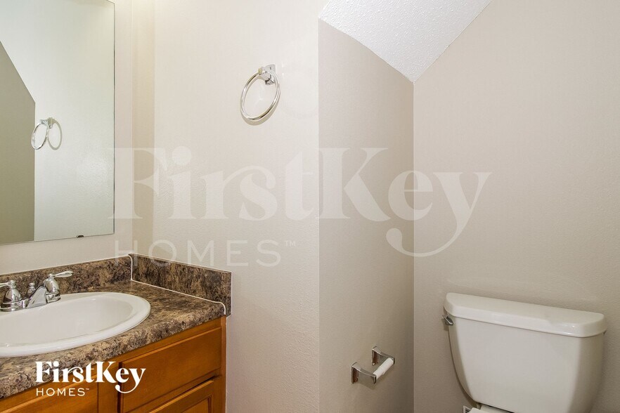 Building Photo - 10188 Cumberland Pointe Blvd