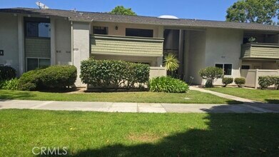 Building Photo - 8566 Van Ness Ct
