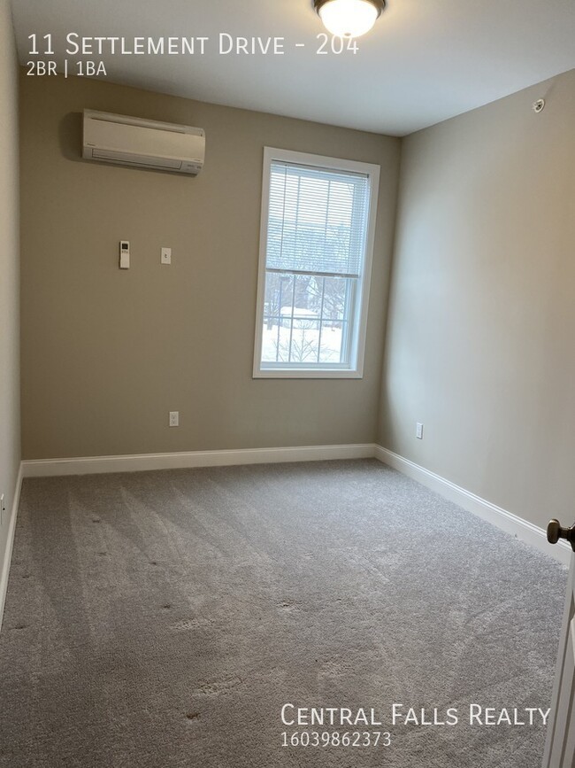 Building Photo - 11 Settlement Dr