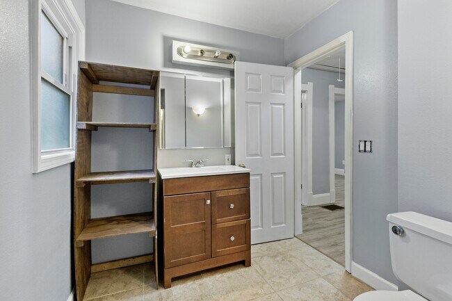 Building Photo - 1846 Harlan Rd