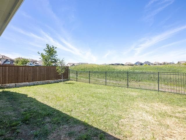 Building Photo - 2156 Domingo Dr